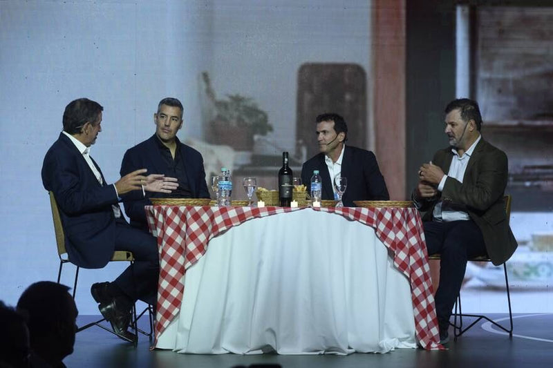 Adolfo Cambiaso en el 61° Coloquio IDEA